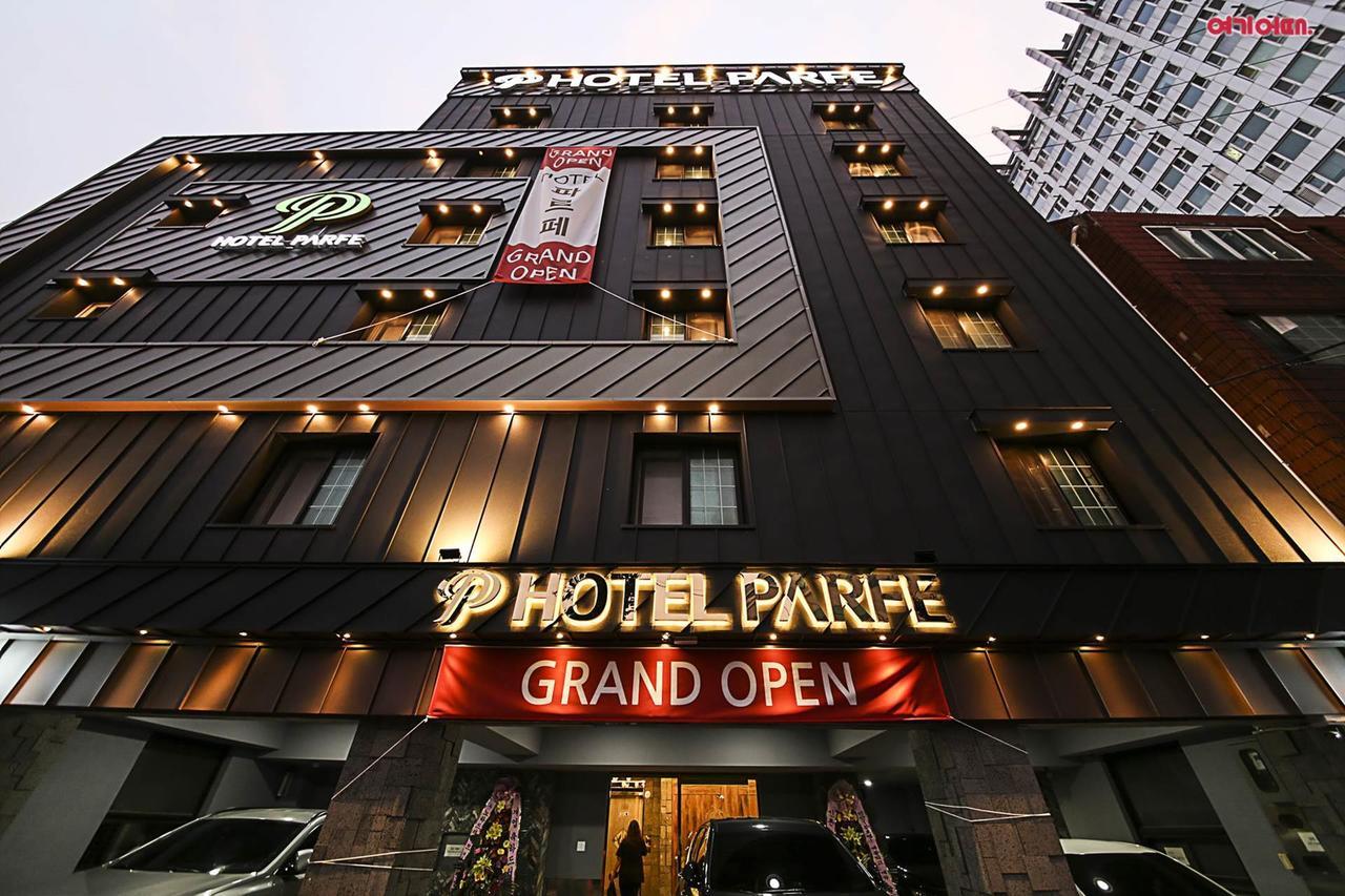 Hotel Parfe Cheonan Exteriör bild